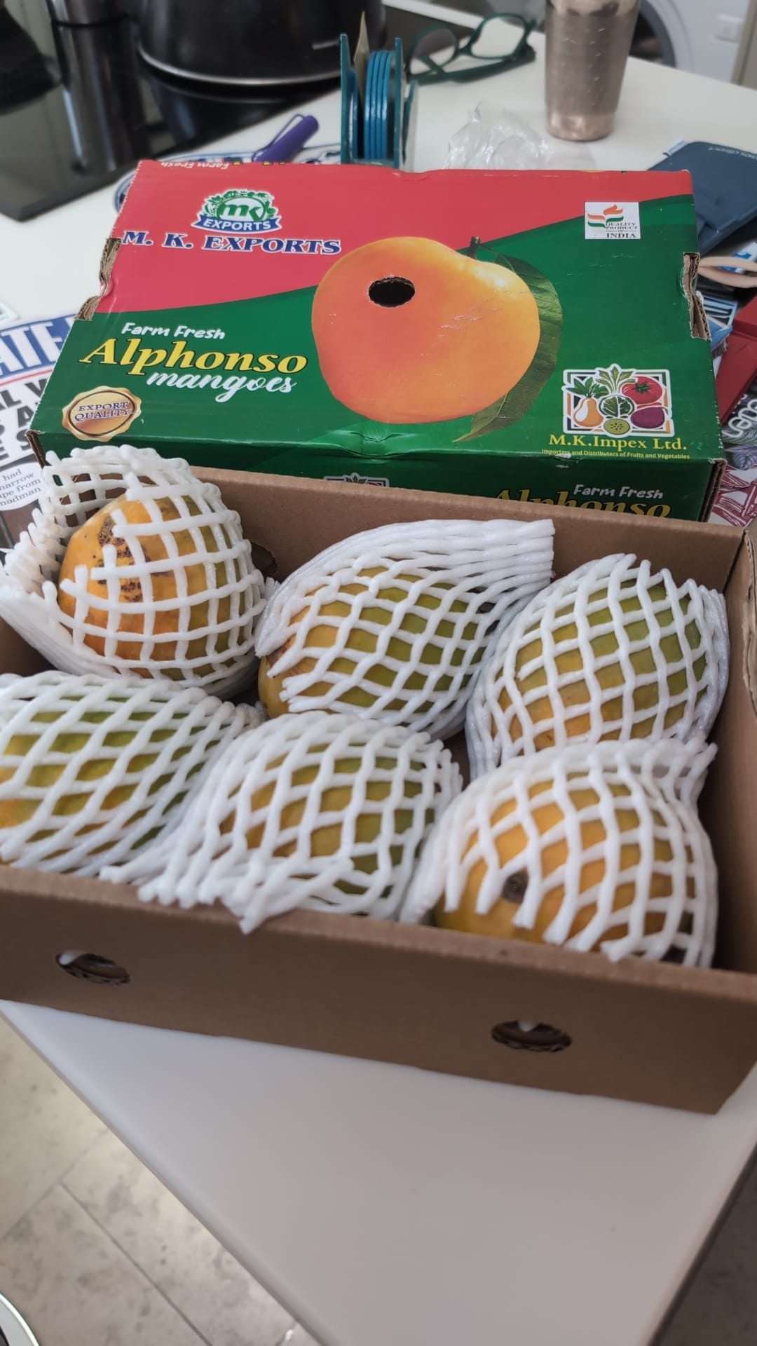 Box of mangos