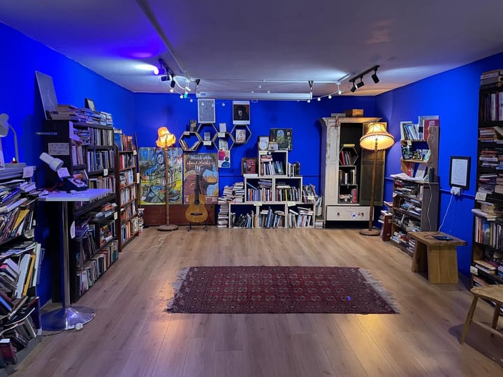 Every bookshop in Oxford